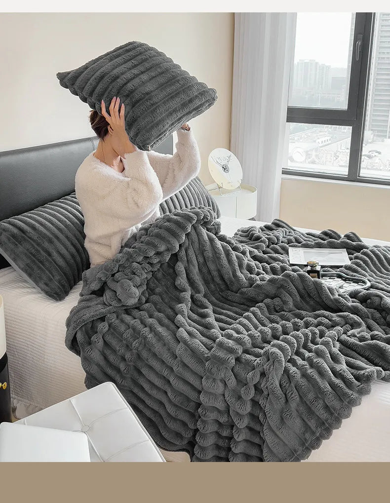 Faux Fur Throw Blanket